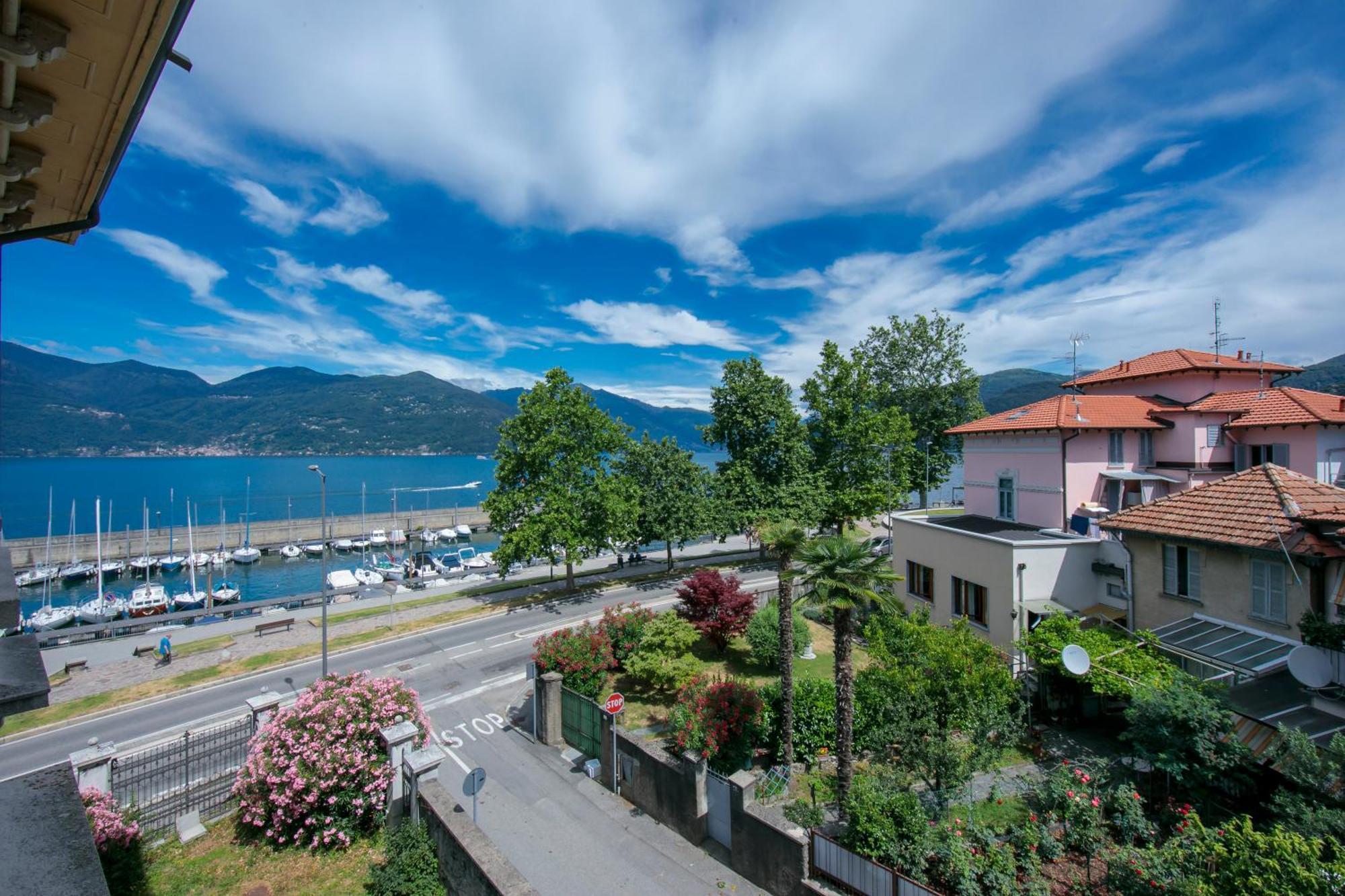 Residenza Oleandro Lake View Luino Center - Happy Rentals 外观 照片